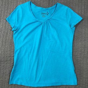 4/$15 Blue T Shirt Women Medium V Neck Short Sleeve Cotton Hanes